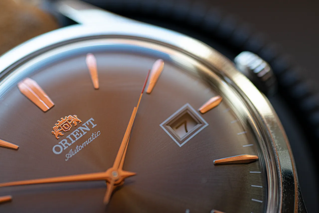 Wijzerplaat van een horloge in close-up