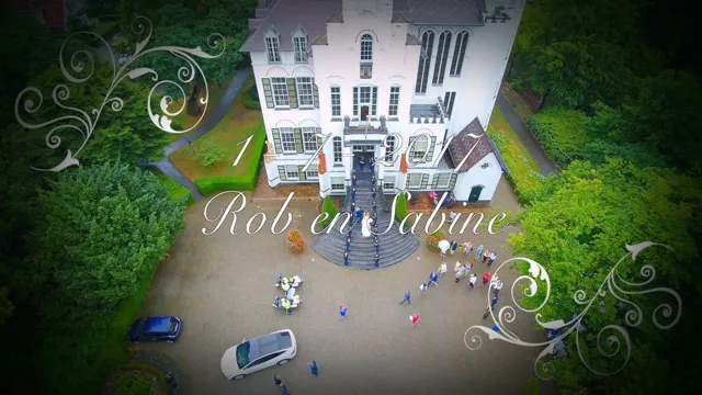 Titelbeeld van de trouwfilm, met het landhuis vanuit de lucht